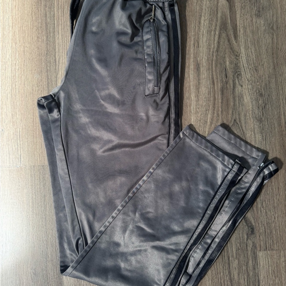 Nike Men's Charcoal Joggers with Side Trim